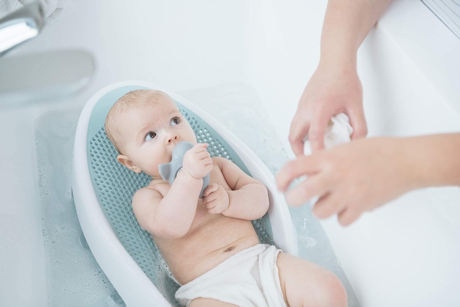 Angelcare Soft-Touch Baby Bath Support &amp; Rinser Bundle, Aqua